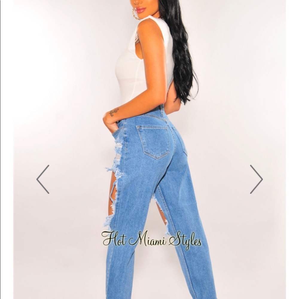 Jeans - Picture 2 of 3